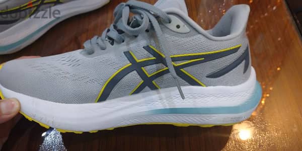كوتشي 12 asics GT _ 2000