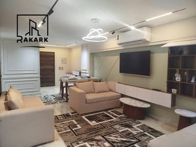 Rich House هو شقة فندقية و مكيفة للإيجار في النزهة الجديدة أمام مستشفي السعودي الالماني