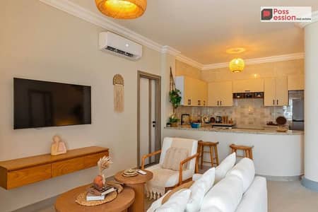 Ready-to-move sea view chalet for sale in La Vista Ray, Ain Sokhna.  Fully finished with high-end minutes away from Porto Sokhna and La Vista 4.