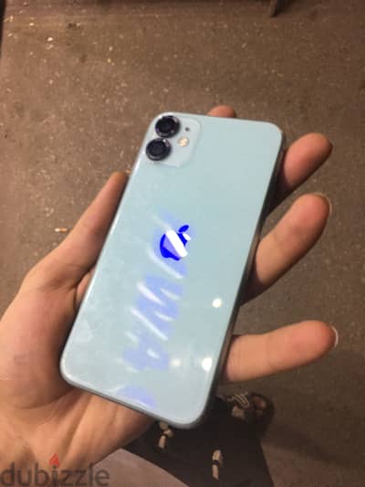 ‏iPhone إلى 11 مع كرتونة خطين