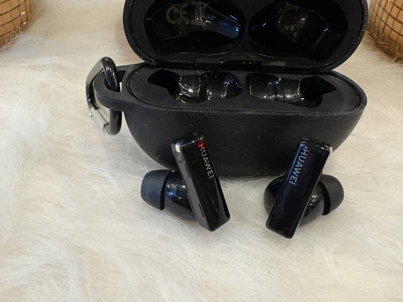Huawei free buds pro 4
