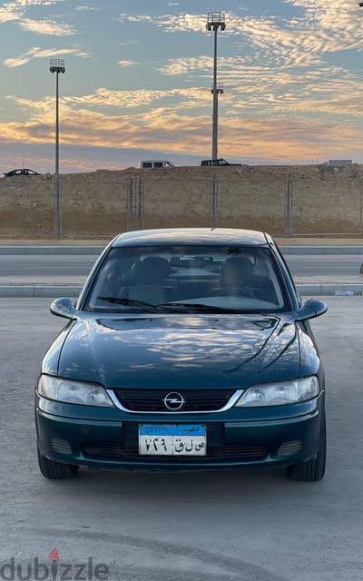 أوبل فيكترا 2000