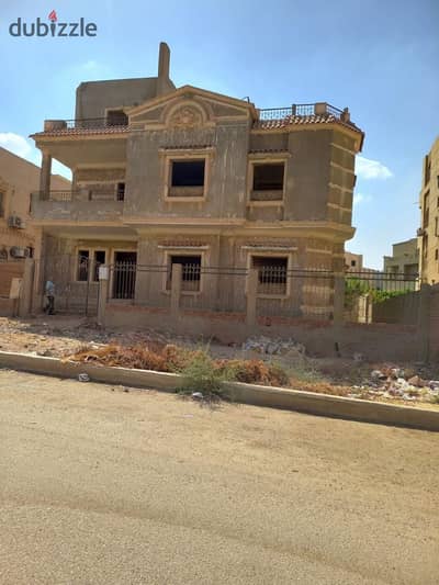 فيلا رائعه للبيع بسعر مناسب للجادين