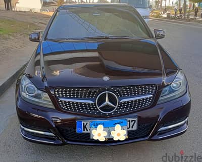 Mercedes-Benz C250 2012