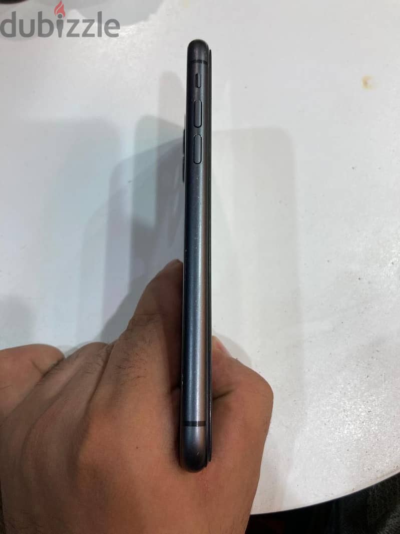 iPhone 11 5