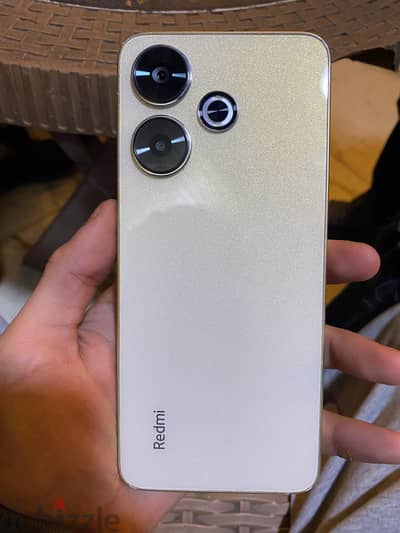ريلمى 13