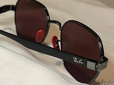 Ferrari Ray-Ban
