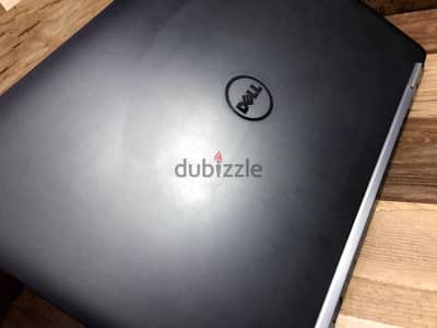 DELL latitude E5570