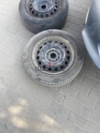 طقم ٤ جنوط مقاس ١٦ بالكاوتش