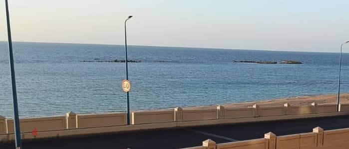 شقة بانوراما على البحر مباشرة بسيدى بشر، الكورنيش