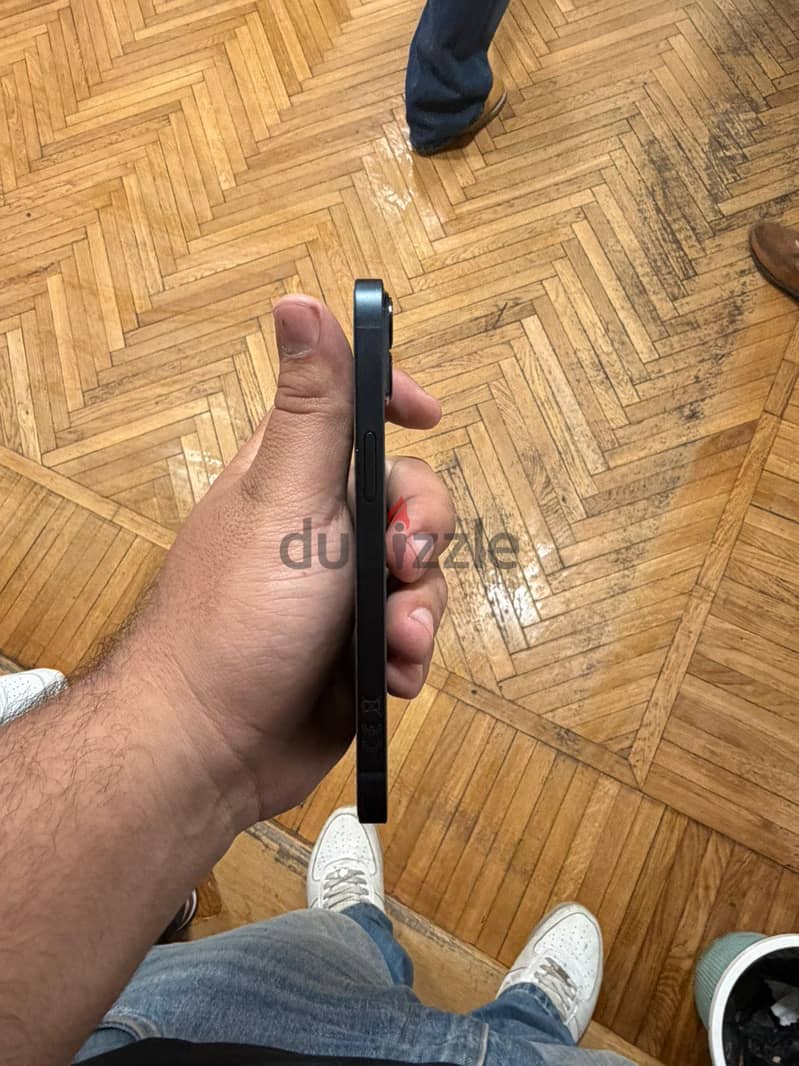IPhone 13 6