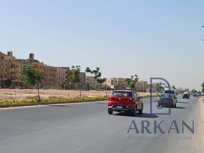 محل واجهة 20 متر بمقدم 170 ألف وقسط على 7 سنين فأكبر مول على الممشى السياحي لحدائق أكتوبر TA