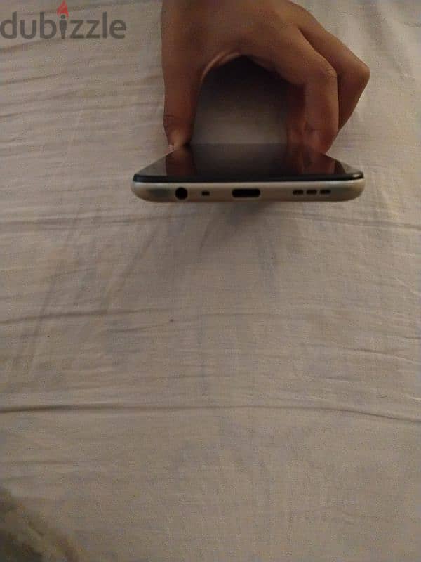 موبيل اوبو ٥٣ حاله كويسه معاه علبه وشاحن شاحن 5