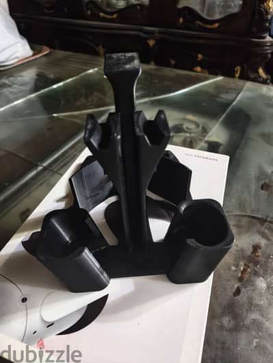 Stand for Quest 2 controllers 3d printed