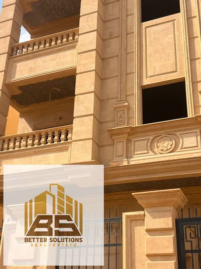 شقة للبيع ارضي بجاردن مدينة العبور الحي التاسع- 220 متر مدخل خاص