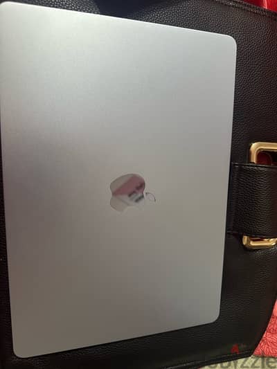 Macbook air m4 13 inch 265 GB