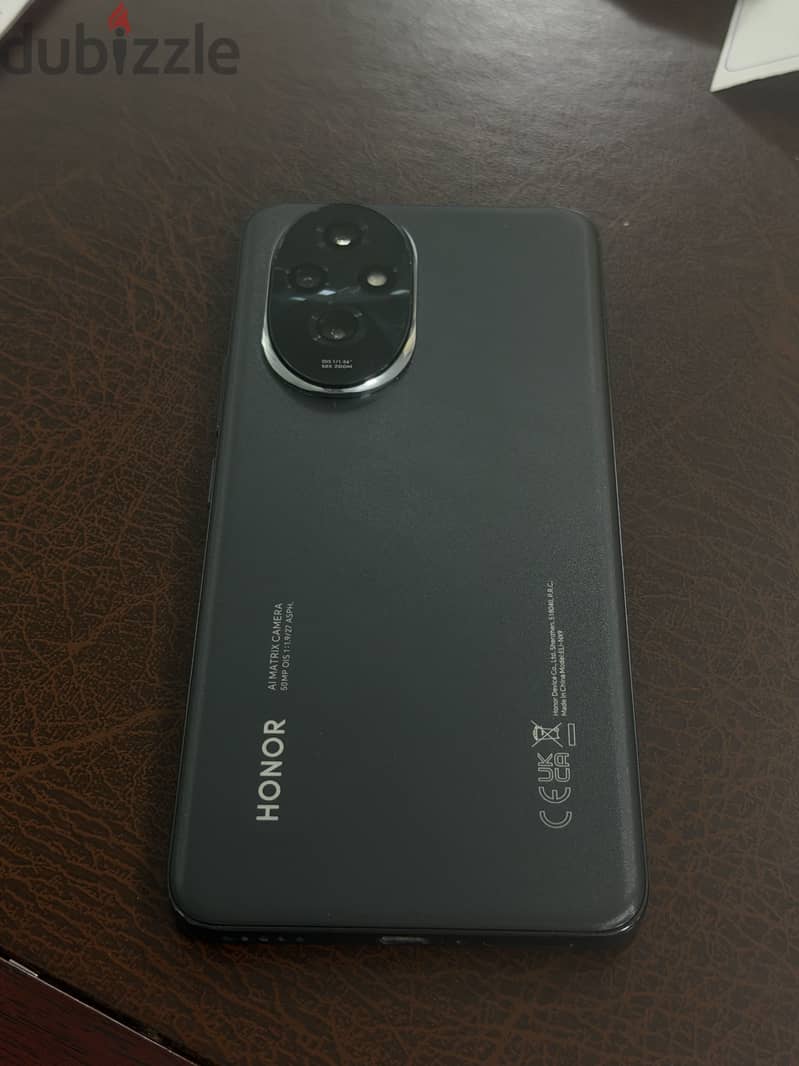 Honor 200 1