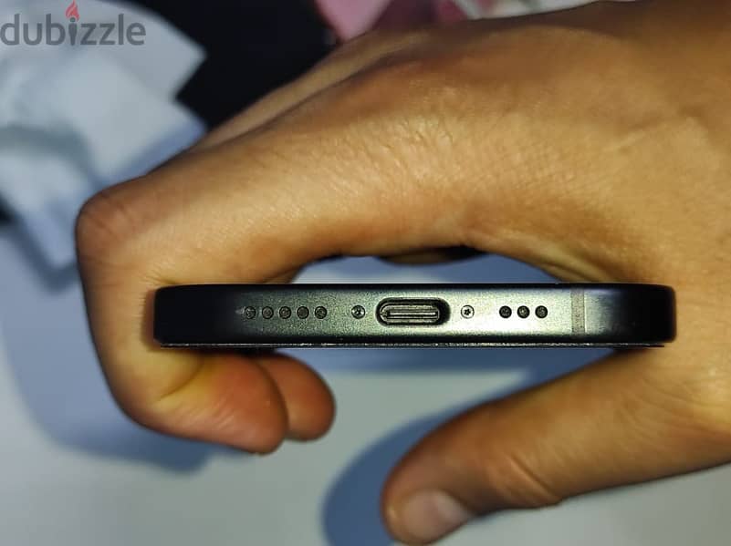 iPhone 15 3