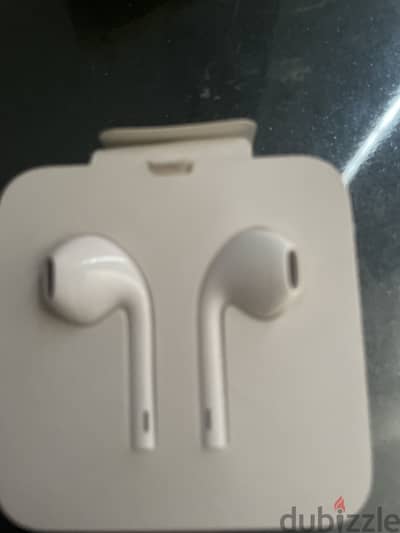 سماعات apple بتاعت الموبايل