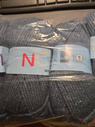 Nour Yarn - grayish blue