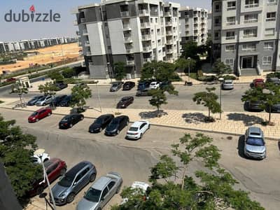 Apartment for sale in Madinaty with installments in B12 area, 107 square meters, reservation 2022, 3 rooms