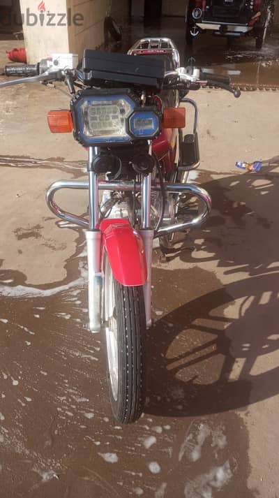 هاوجين 200cc فيها رخصه 8 شهور