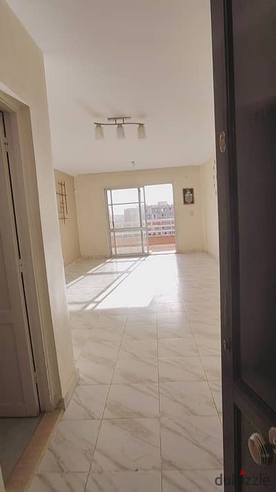 Apartment for rent in Madinaty, 131 sq m, in B6, wide garden view, excellent finishing