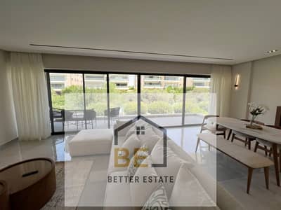 شقة فاخرة بمساحة 225 متراً | إطلالة مباشرة على البحيرة (Lake View) | متاح للمدد الطويلة والقصيرة