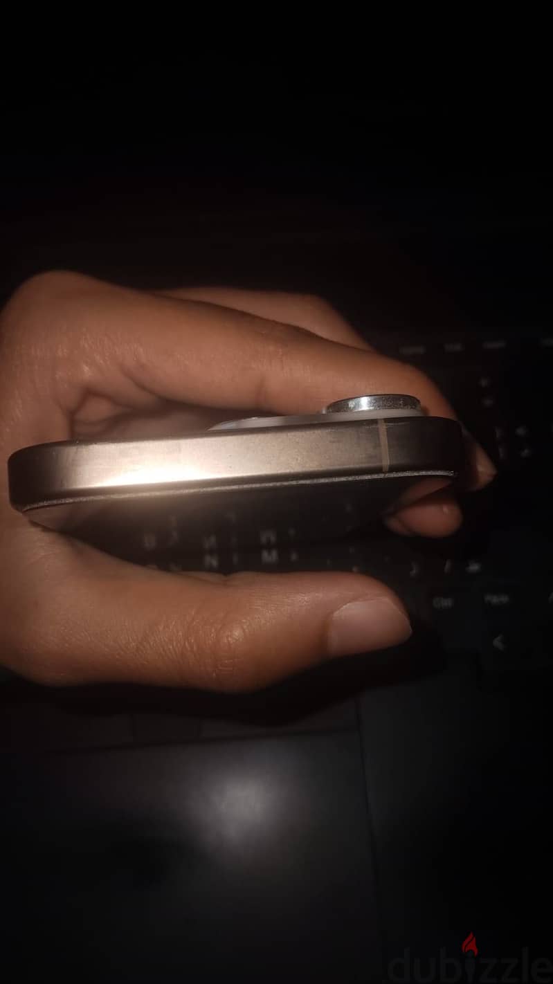 Iphone 16 pro 3