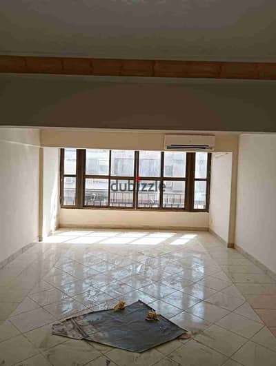 شقة للإيجار في شيراتون المطار 120م واجهة رئيسية 3 غرف وتكييفات وأسانسير