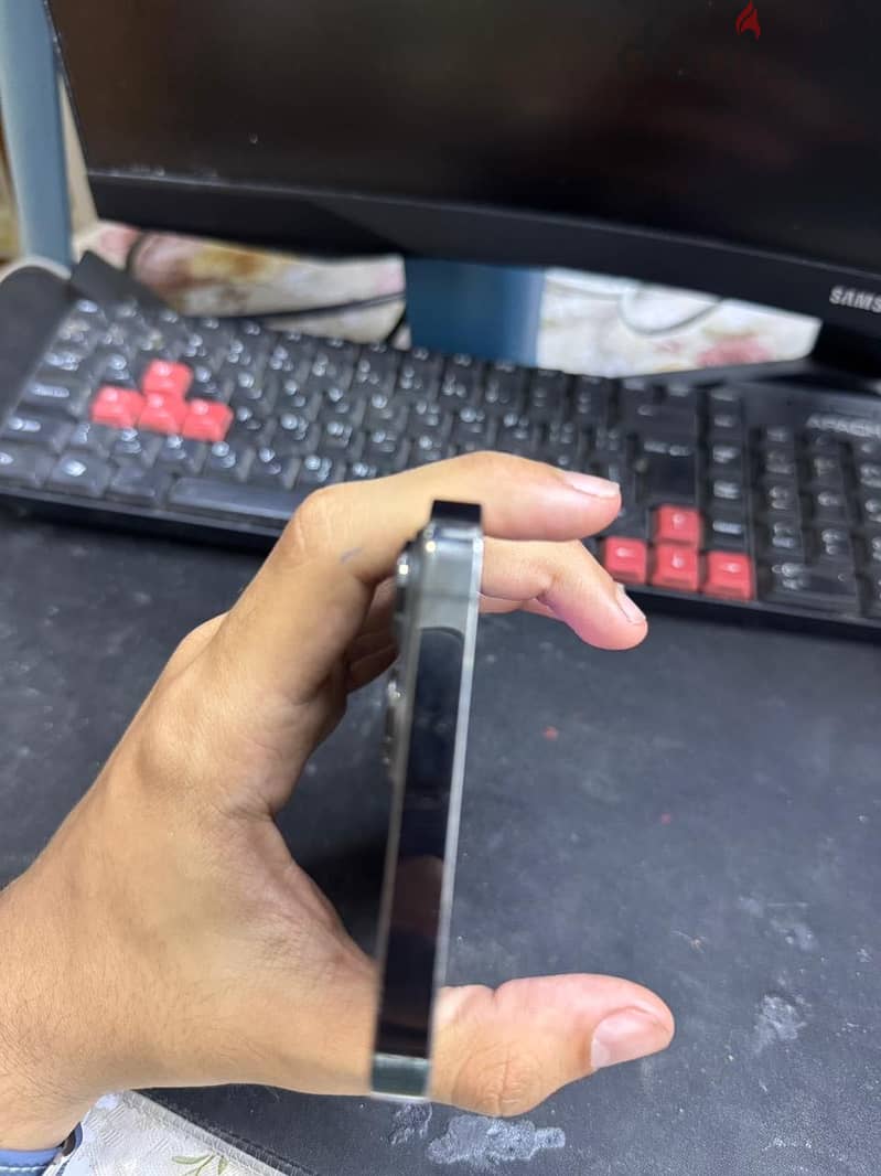 iPhone 13 pro max 5