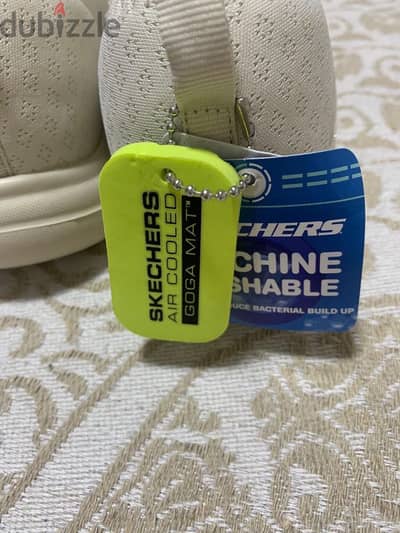 Skechers