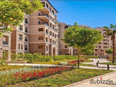 شقة متشطبة بالكامل ، استلام سنة ، بجوار الجامعة الأمريكية بالقاهرة الجديدة، في شارع التسعين بكمبوند 90 avenue