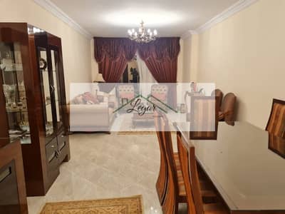 شقه للايجار في كمبوند حدائق المهندسين 3 غرف مفروشه بسعر لقطه
