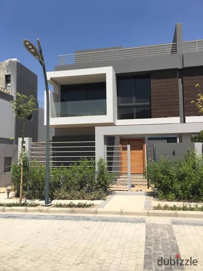 Twin villa for sale in El Patio Zahraa Compound by La Vista in the best locations in Sheikh Zayed next to Al Rabwa and Beverly Hills