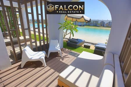 شاليه سى فيو (fully finished with (Acs & kitchen بسعر اللونش من بالم هيلزللبيع فى هاسيندا راس الحكمه بالقرب من ماونتن فيو وسيدى عبدالرحمن