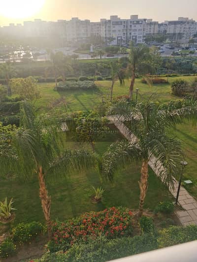 شقة للبيع في مدينتي B12 – فيو خرافي على مجرى السيل  شقة 140م بموقع مميز جدًا تشطيب خاص فندقى