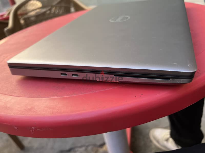 Dell Precision 7560 6