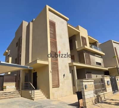دوبلكس واسع + روف بتشطيب كامل فى بيراميدز هايتس بجانب جولز ونيو جيزة Pyramids Heights