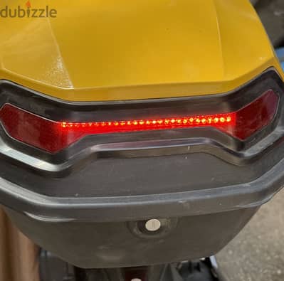 Topbox Keeway متعدل اضائه
