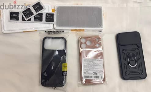3 كوفر و 5 screen protector  ل I phone 17 pro max بسعر لقطه