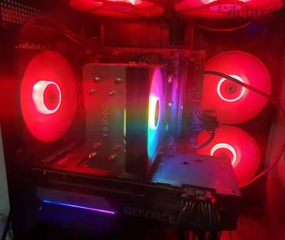 للبيع PC Gaming و مونتاج قوي جدًا - RTX 3070 / Ultra 5 225 - كسر زيرو
