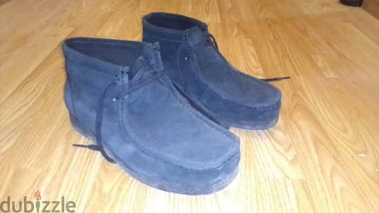 جزمة  Clarks Original استعمال اسبوع واحد فقط معه الكرتونة و الفاتورة