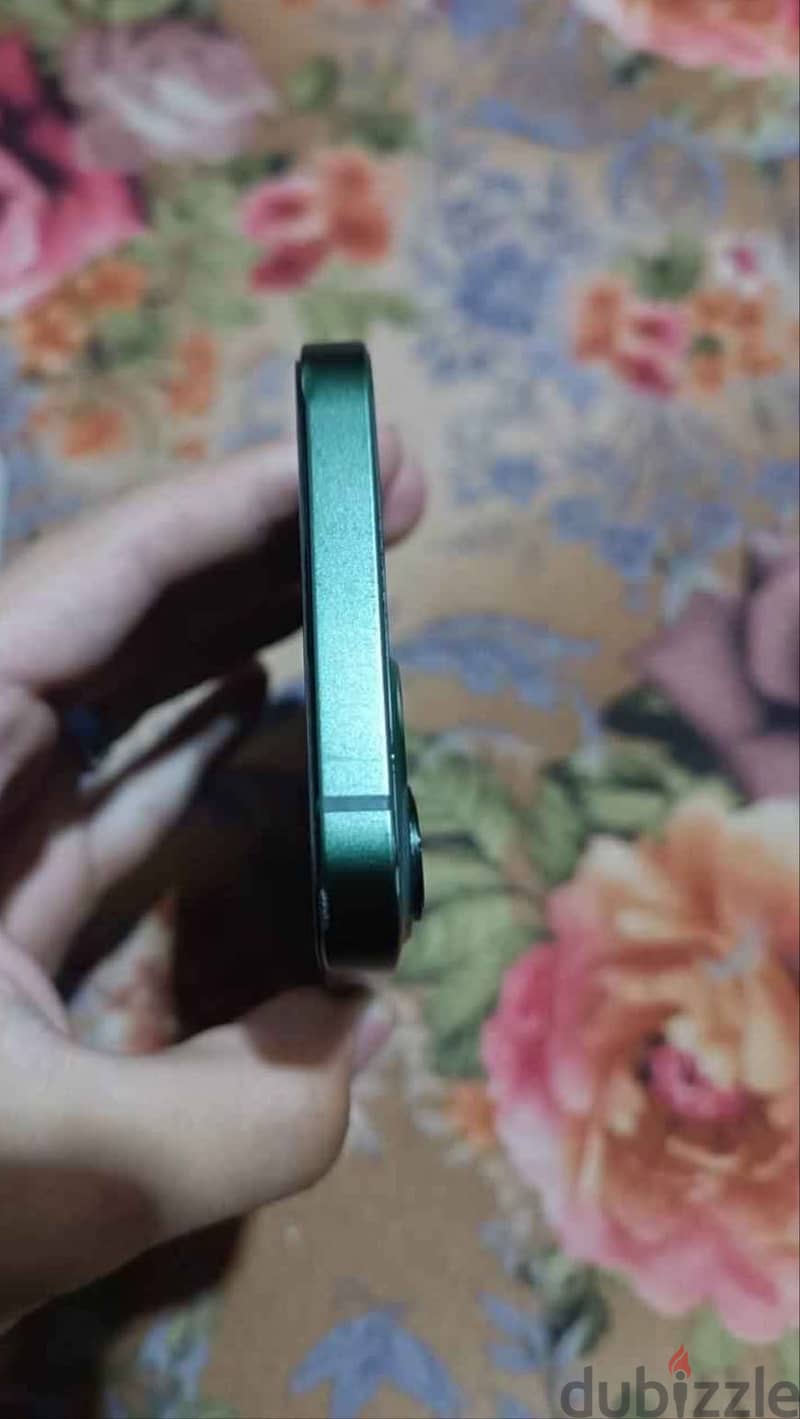 Apple - iPhone 13 4