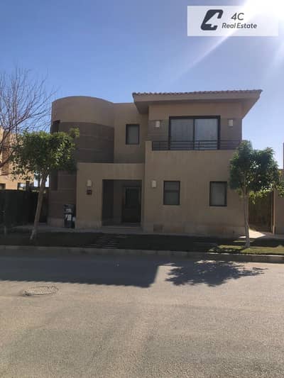 باقل من سعر الماركت – ستاندالون – ريسيل-فوري –Little Venice Golf Resort – العين السخنة-LAKE View-مفروشة بالكامل بالتكييفات-جاهزة للمعاينه و الاستلام