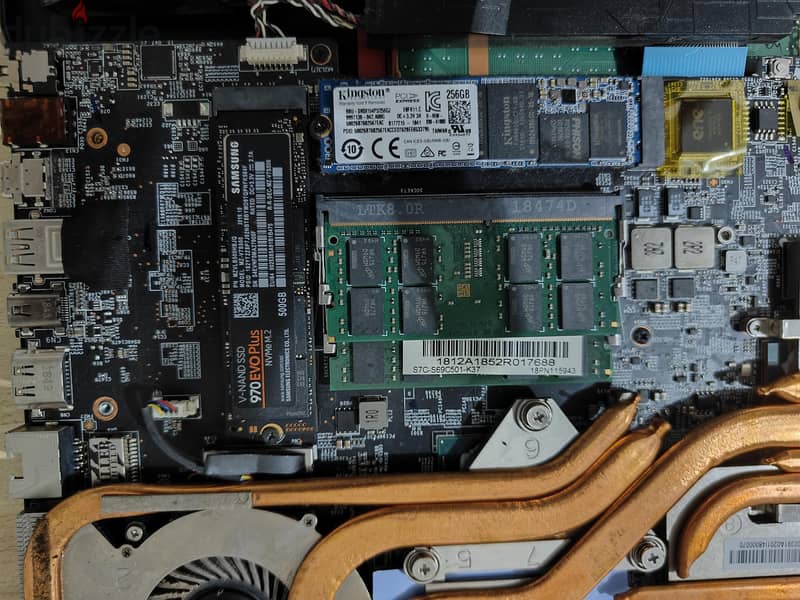 msi GE75 Raider 8SE 7