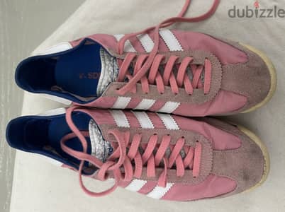 Adidas sneaker