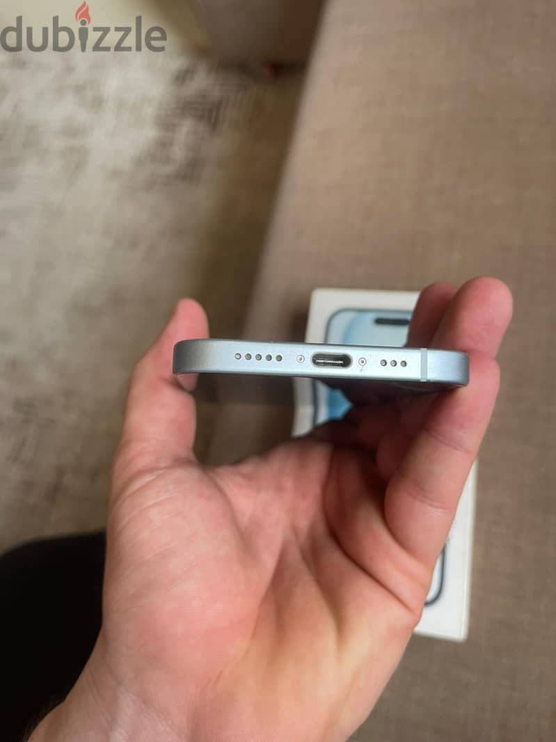 iPhone 15 2