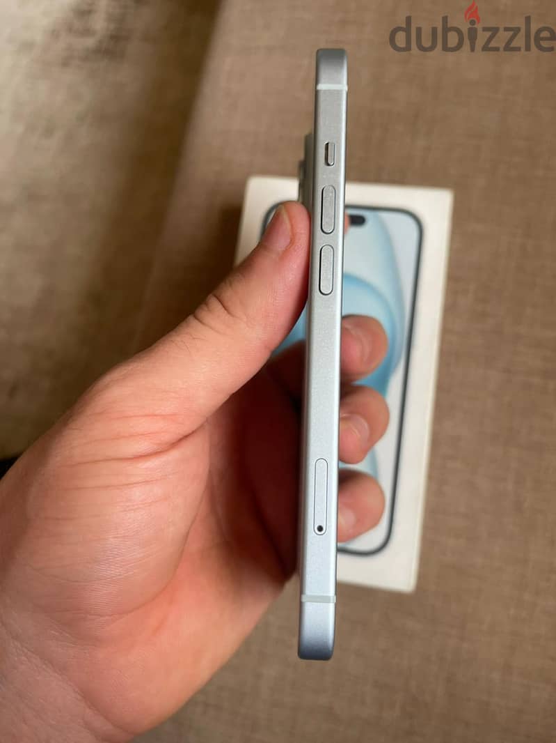 iPhone 15 3