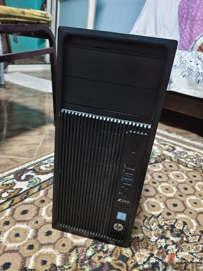 HP z240 للالعاب